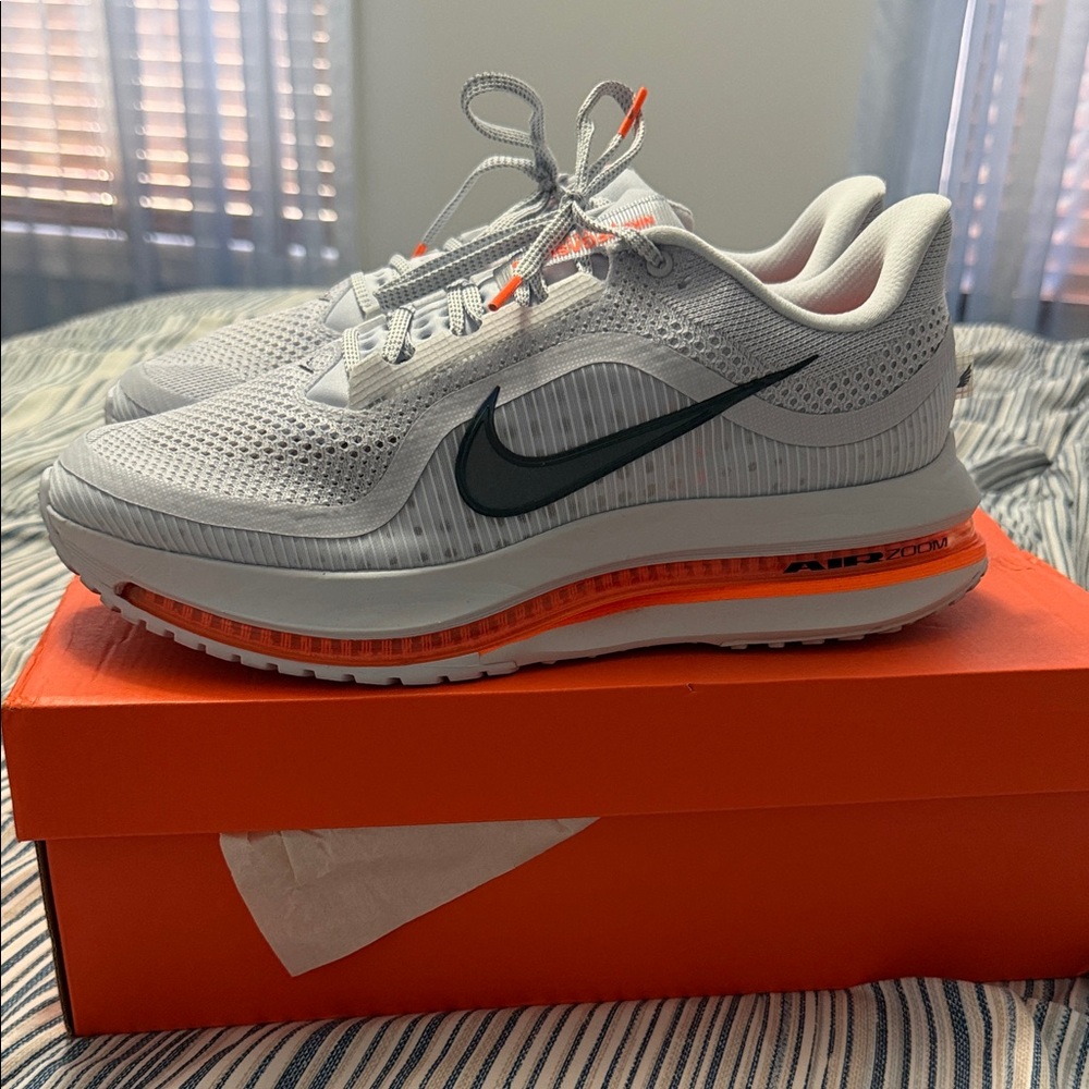 Nike Men's Pegasus Premium 10.5